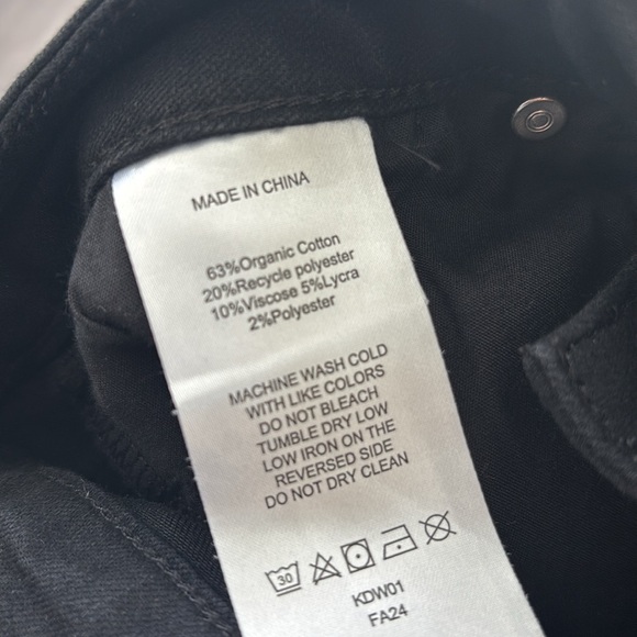 NWT Quince Black Bella Stretch Straight Jeans Size 29 - Picture 11 of 16